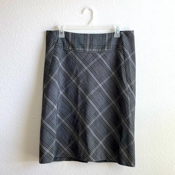 Fashion Bug Plaid Pencil Skirt - Picture 2 of 4